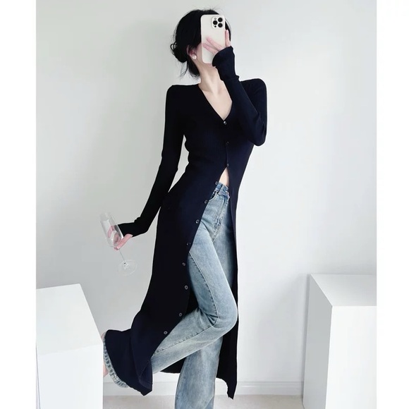 V Neck Button Maxi Knitted Long Sleeve Dress - Size M! - Picture 4 of 6